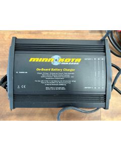 Minn Kota On-Board Ladegerät 12V 2x 10A Vorführgerät